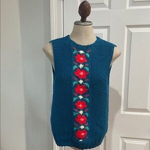 Vintage hand Knit Sweater Vest sleeveless cottagecore Floral turquoise